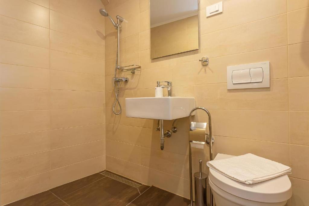 X Boutique Marinac Studio Apartments & Rooms Sibenik Exterior photo
